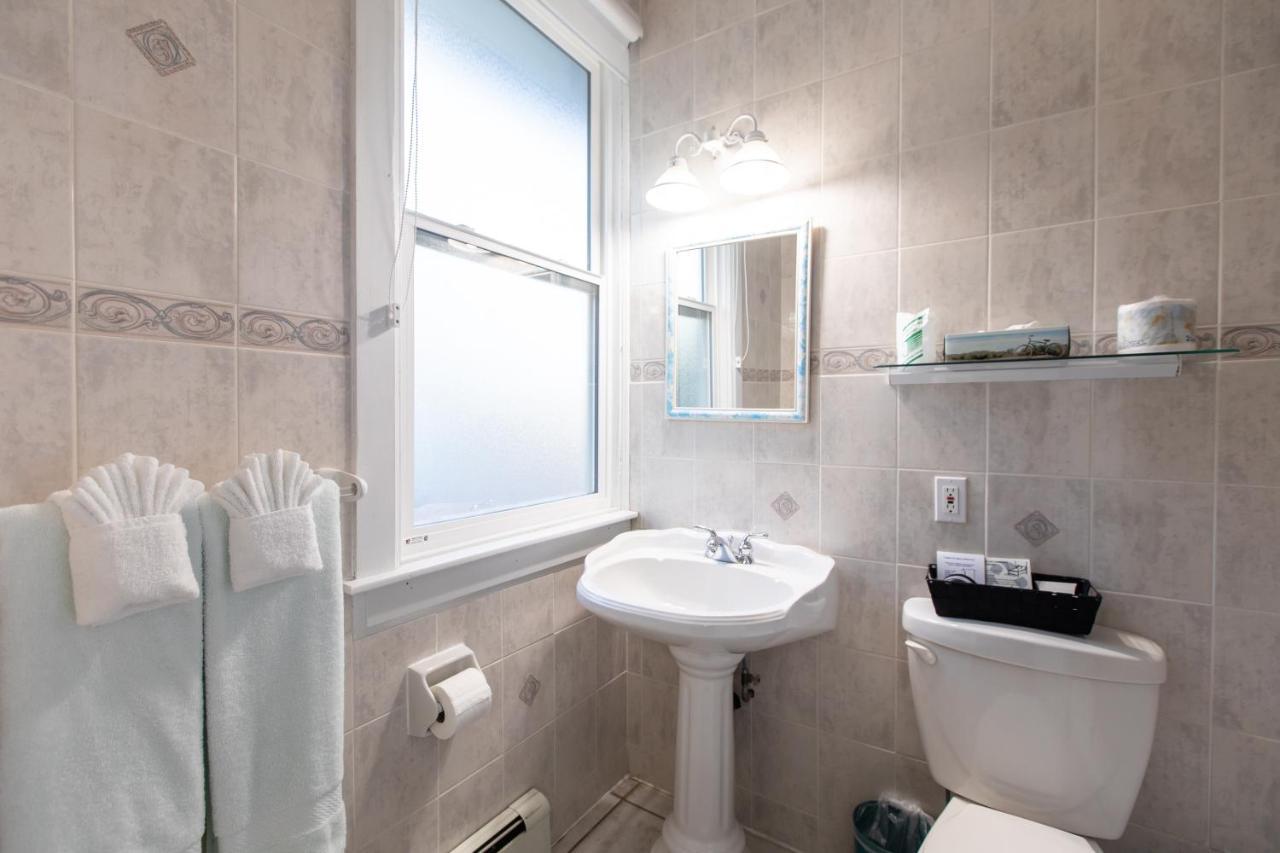 Prince Street Suites Шарлъттаун Екстериор снимка