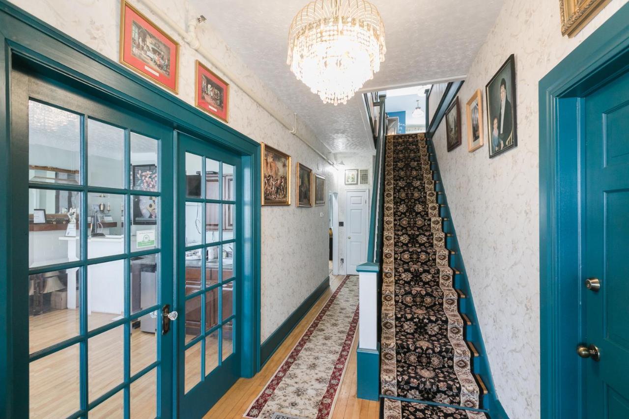 Prince Street Suites Шарлъттаун Екстериор снимка