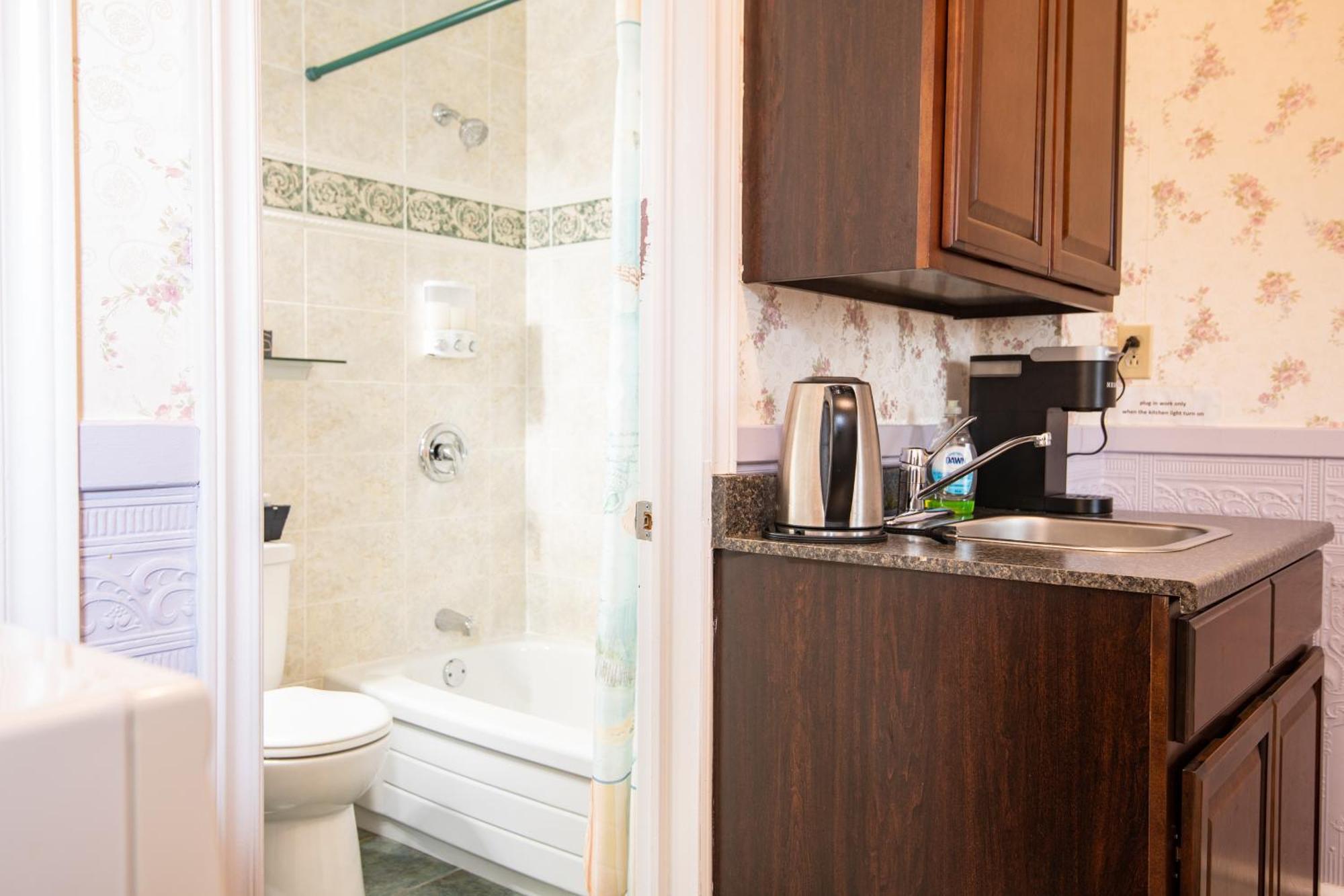 Prince Street Suites Шарлъттаун Екстериор снимка