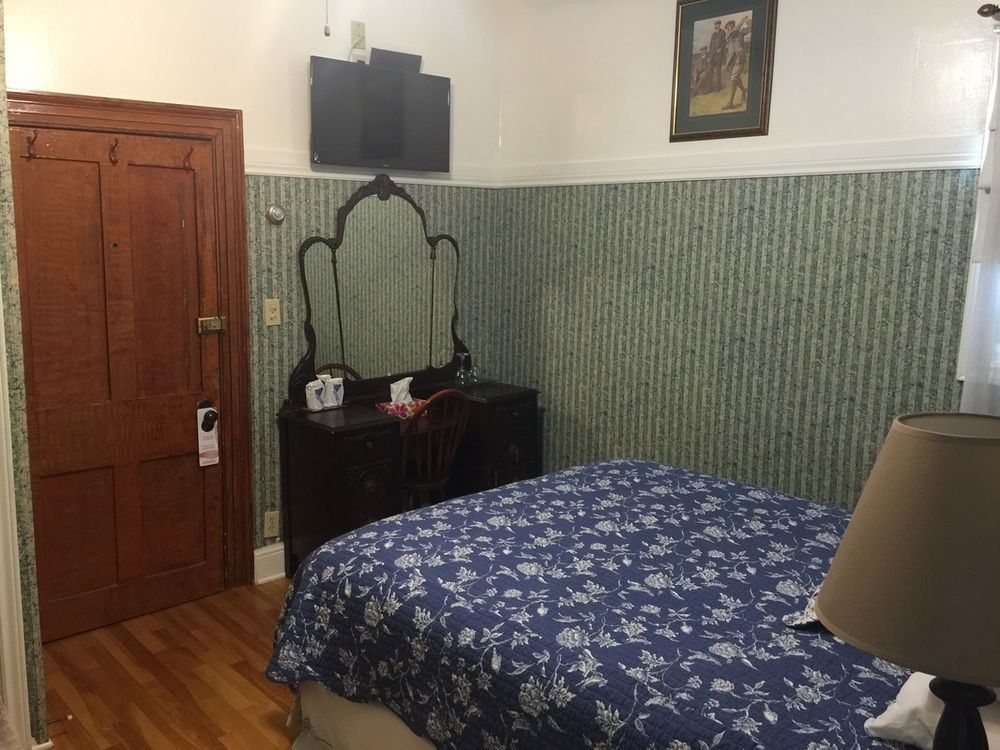 Prince Street Suites Шарлъттаун Екстериор снимка